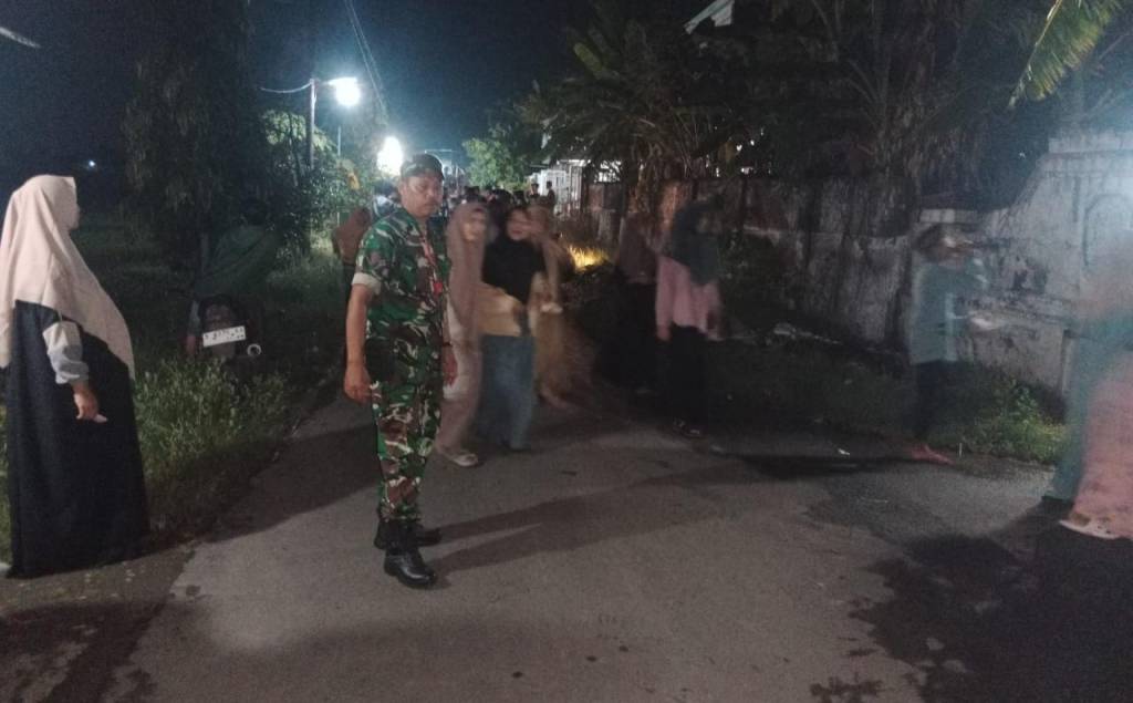 Koramil Gudo Kawal Takbir&nbsp;Keliling