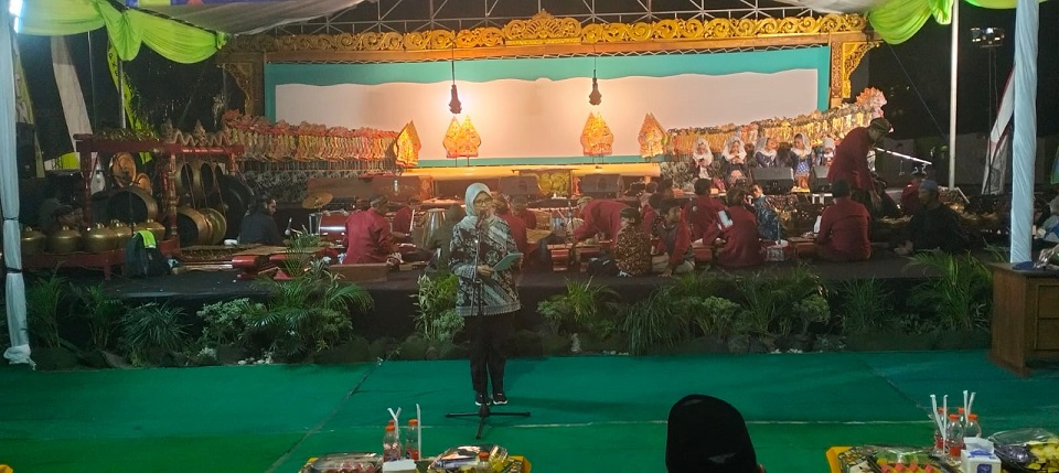 Bupati Blitar Hadiri Puncak Malam Peringatan Hardiknas 2024 dan Pagelaran Wayang Kulit 6 Dalang&nbsp;Cilik