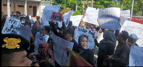 Ratusan Wartawan Ngawi Demo, Tegas Menolak Revisi UU&nbsp;Penyiaran