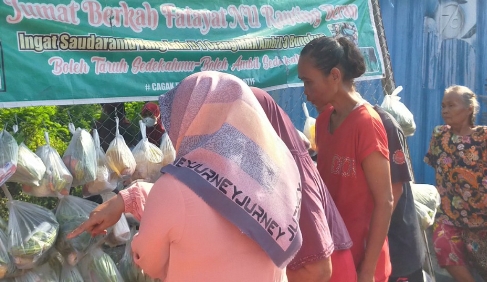 Cagak Sedekah Fatayat NU Beran, Tiga Tahun Konsisten Berbagi&nbsp;Sayuran