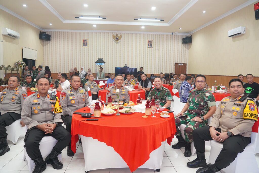 TNI-Polri Kawal Pelaksanaan Suro di Kota Madiun