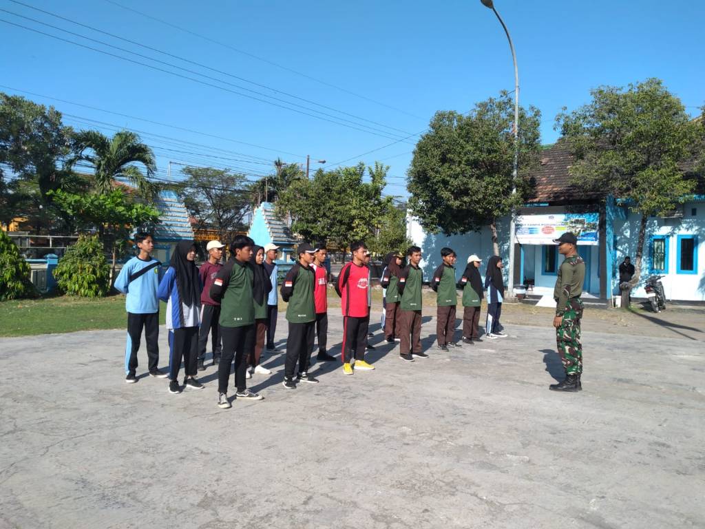 Kamis Bersinergi, Koramil Ngimbang Kerja&nbsp;Bakti