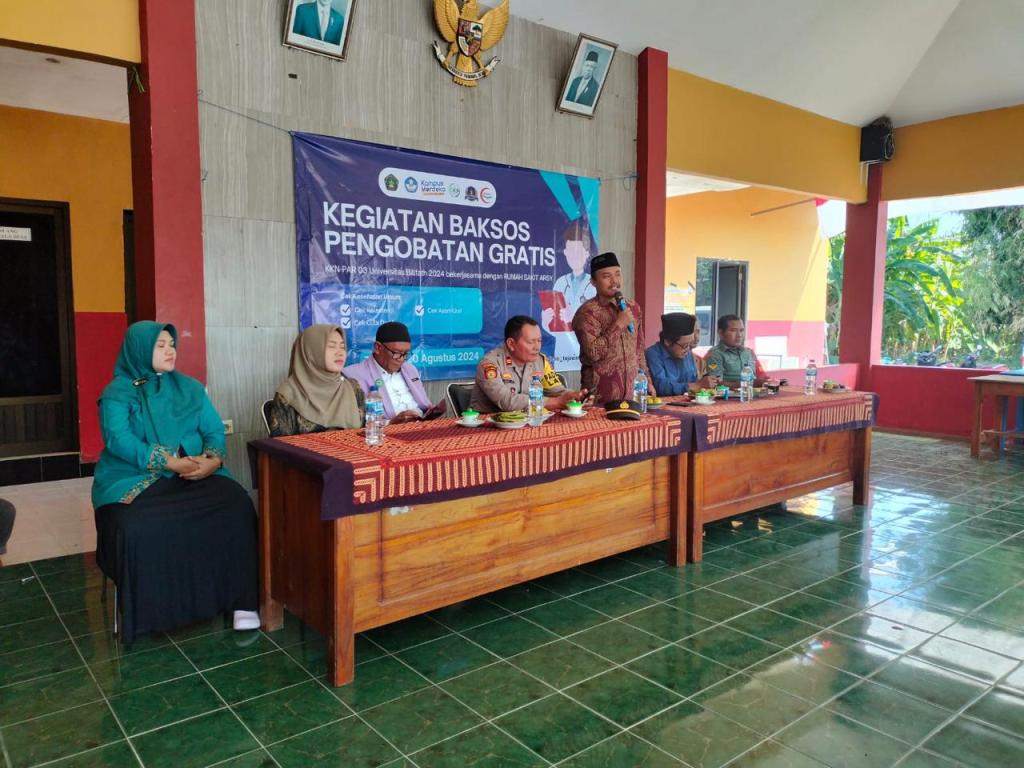 Babinsa Koramil Laren Dampingi Bakti Sosial Pengobatan&nbsp;Masal