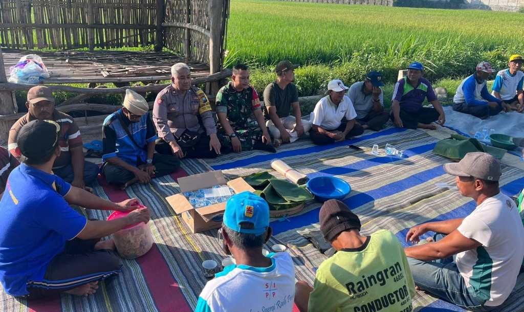 Babinsa Perak Hadiri Sedekah&nbsp;Bumi