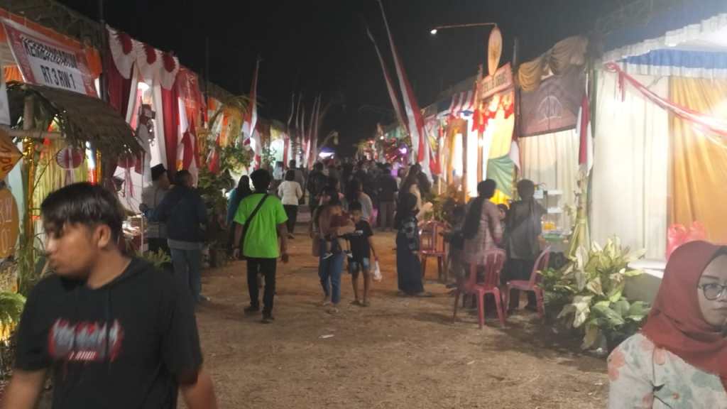 Peringati HUT RI ke-79, Pemdes Wonorejo Kecamatan Talun Gelar Bazar UMKM